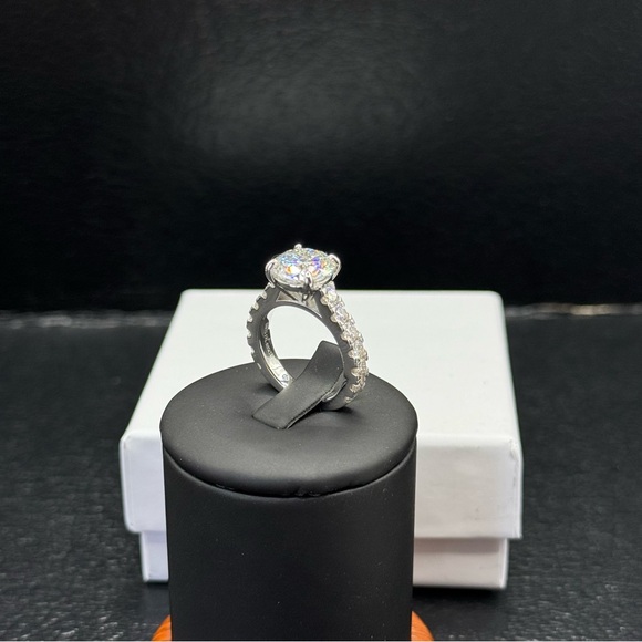 5.4cttw D VVS1 full moissanite solid engagement ring sz 5 - Picture 10 of 11